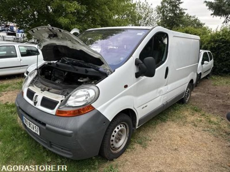 Renault Trafic - 981BCA57 - Цельнометаллический фургон: фото 2 Renault Trafic - 981BCA57 - Цельнометаллический фургон: фото 2