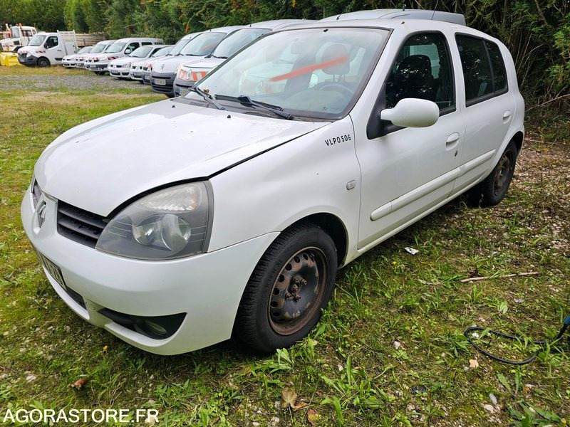 Renault clio - 2006 - 219622km - 1871WJ28 - Легковой автомобиль: фото 1 Renault clio - 2006 - 219622km - 1871WJ28 - Легковой автомобиль: фото 1