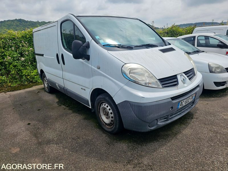 Renault trafic - 2009 - 348637km - AC602FN - Цельнометаллический фургон: фото 2 Renault trafic - 2009 - 348637km - AC602FN - Цельнометаллический фургон: фото 2