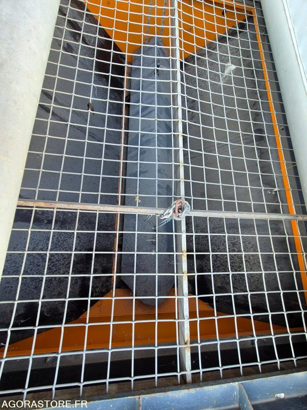 SALEUSE EPOKE S2400 ES 2014 AVEC MOTEUR AUXILIAIRE - Садовое оборудование: фото 4 SALEUSE EPOKE S2400 ES 2014 AVEC MOTEUR AUXILIAIRE - Садовое оборудование: фото 4