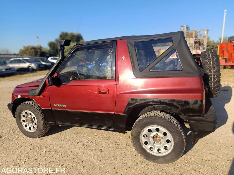SUZUKI VITARA JLX ESSENCE - 1993 - 95350KMS - Внедорожник: фото 5 SUZUKI VITARA JLX ESSENCE - 1993 - 95350KMS - Внедорожник: фото 5