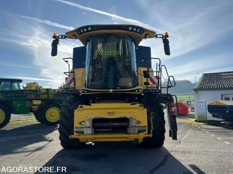MOISSONNEUSE BATTEUSE NEW HOLLAND CR 8.80 - 2017 / 1847 HEURES - Сельскохозяйственная техника: фото 4 MOISSONNEUSE BATTEUSE NEW HOLLAND CR 8.80 - 2017 / 1847 HEURES - Сельскохозяйственная техника: фото 4