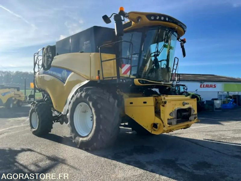 MOISSONNEUSE BATTEUSE NEW HOLLAND CR 8.80 - 2017 / 1847 HEURES - Сельскохозяйственная техника: фото 5 MOISSONNEUSE BATTEUSE NEW HOLLAND CR 8.80 - 2017 / 1847 HEURES - Сельскохозяйственная техника: фото 5