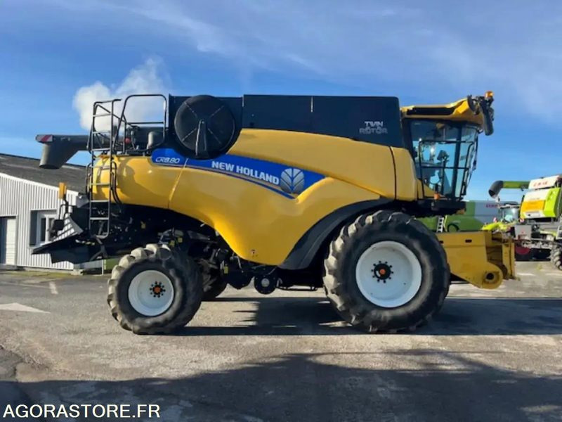MOISSONNEUSE BATTEUSE NEW HOLLAND CR 8.80 - 2017 / 1847 HEURES - Сельскохозяйственная техника: фото 1 MOISSONNEUSE BATTEUSE NEW HOLLAND CR 8.80 - 2017 / 1847 HEURES - Сельскохозяйственная техника: фото 1