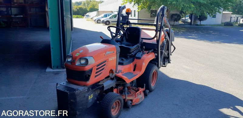 TONDEUSE AUTOPORTEE KUBOTA G23 - Газонокосилка: фото 1 TONDEUSE AUTOPORTEE KUBOTA G23 - Газонокосилка: фото 1