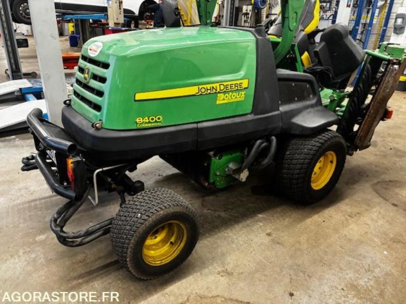 TONDEUSE HELICOIDALE JOHN DEERE 8400-ROULANTE-1521 HEURES. - Газонокосилка: фото 5 TONDEUSE HELICOIDALE JOHN DEERE 8400-ROULANTE-1521 HEURES. - Газонокосилка: фото 5