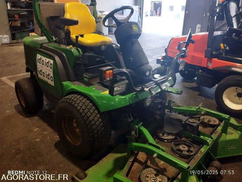 TONDEUSE JOHN DEERE 1565 - Газонокосилка: фото 1 TONDEUSE JOHN DEERE 1565 - Газонокосилка: фото 1