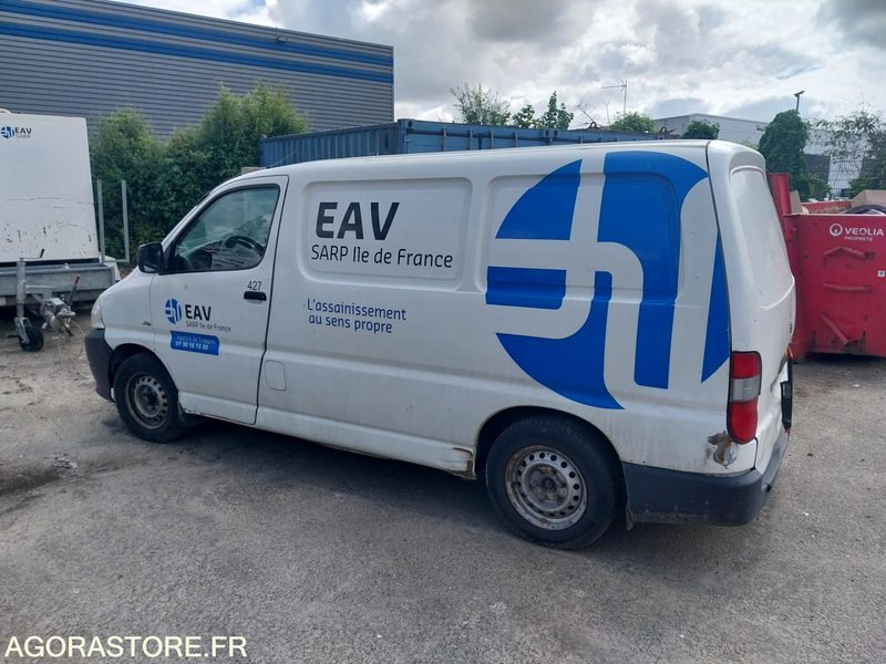 TOYOTA Hiace HP 2008 (442500Km) ROULANT VENTE EXPORT UNIQUEMENT - Цельнометаллический фургон: фото 1 TOYOTA Hiace HP 2008 (442500Km) ROULANT VENTE EXPORT UNIQUEMENT - Цельнометаллический фургон: фото 1