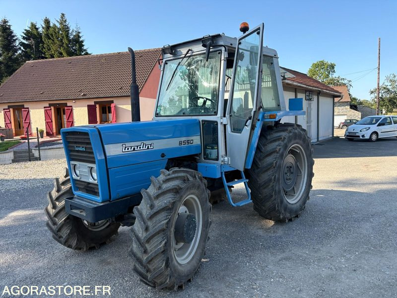 TRACTEUR AGRICOLE LANDINI 4X4 85 CV - Трактор: фото 2 TRACTEUR AGRICOLE LANDINI 4X4 85 CV - Трактор: фото 2