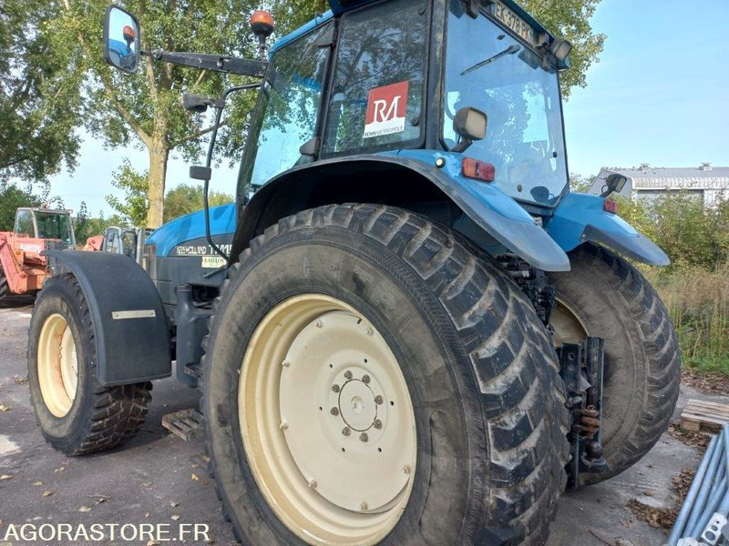 TRACTEUR AGRICOLE NEW HOLLAND EK-378-PK - Трактор: фото 5 TRACTEUR AGRICOLE NEW HOLLAND EK-378-PK - Трактор: фото 5