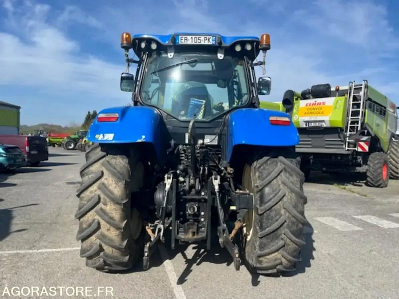 TRACTEUR AGRICOLE NEW HOLLAND T7 190 - 2017 / 3200 HEURES - Трактор: фото 4 TRACTEUR AGRICOLE NEW HOLLAND T7 190 - 2017 / 3200 HEURES - Трактор: фото 4