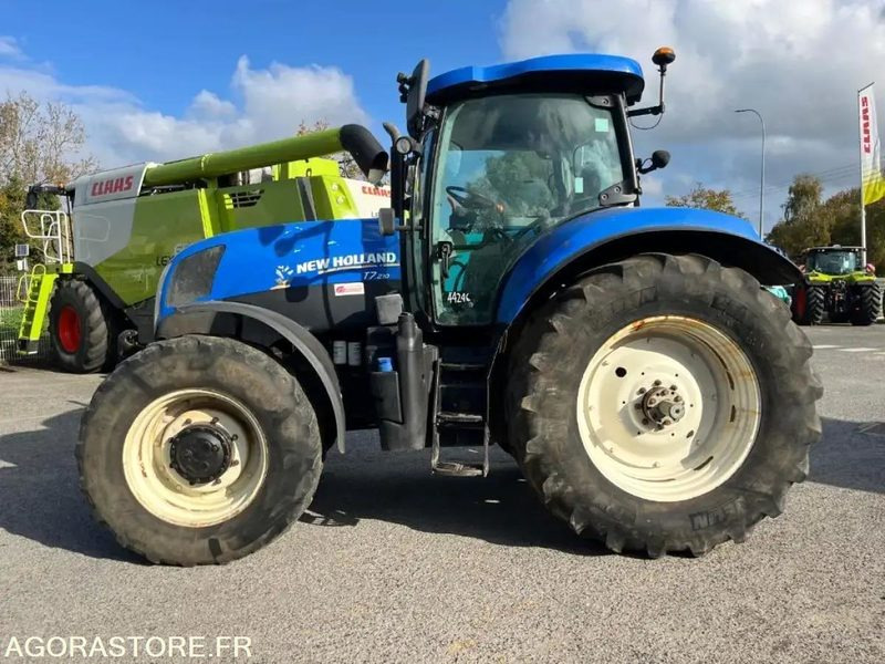 TRACTEUR AGRICOLE NEW HOLLAND T7.210 - 2012 / 6600 HEURES - Трактор: фото 3 TRACTEUR AGRICOLE NEW HOLLAND T7.210 - 2012 / 6600 HEURES - Трактор: фото 3