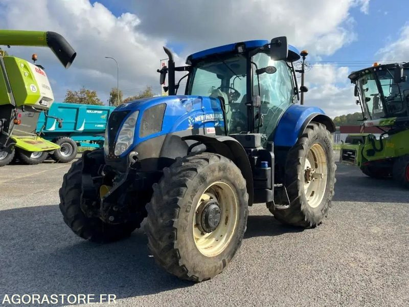 TRACTEUR AGRICOLE NEW HOLLAND T7.210 - 2012 / 6600 HEURES - Трактор: фото 1 TRACTEUR AGRICOLE NEW HOLLAND T7.210 - 2012 / 6600 HEURES - Трактор: фото 1