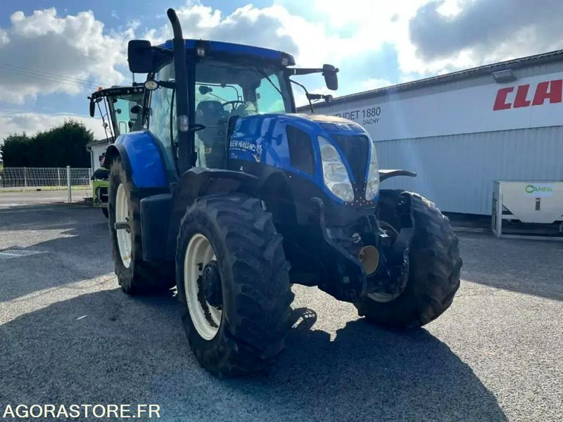 TRACTEUR AGRICOLE NEW HOLLAND T7.210 - 2012 / 6600 HEURES - Трактор: фото 2 TRACTEUR AGRICOLE NEW HOLLAND T7.210 - 2012 / 6600 HEURES - Трактор: фото 2