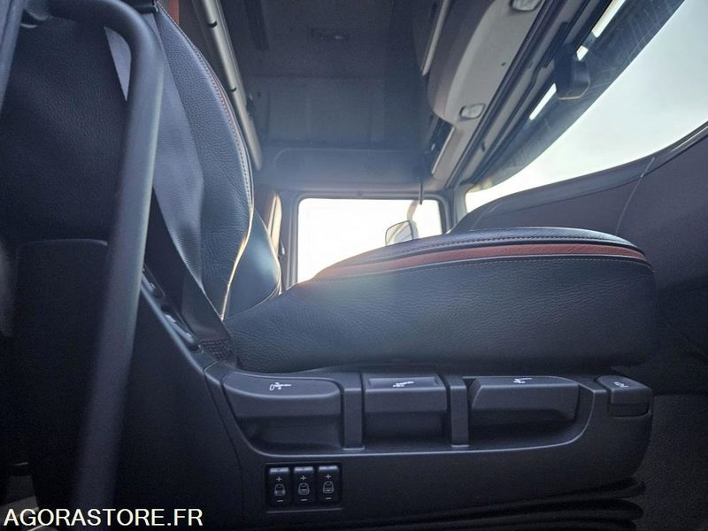 TRACTEUR DAF XF 510 XL - 2016 - 447120km - TRES BON ETAT - Тягач: фото 5 TRACTEUR DAF XF 510 XL - 2016 - 447120km - TRES BON ETAT - Тягач: фото 5