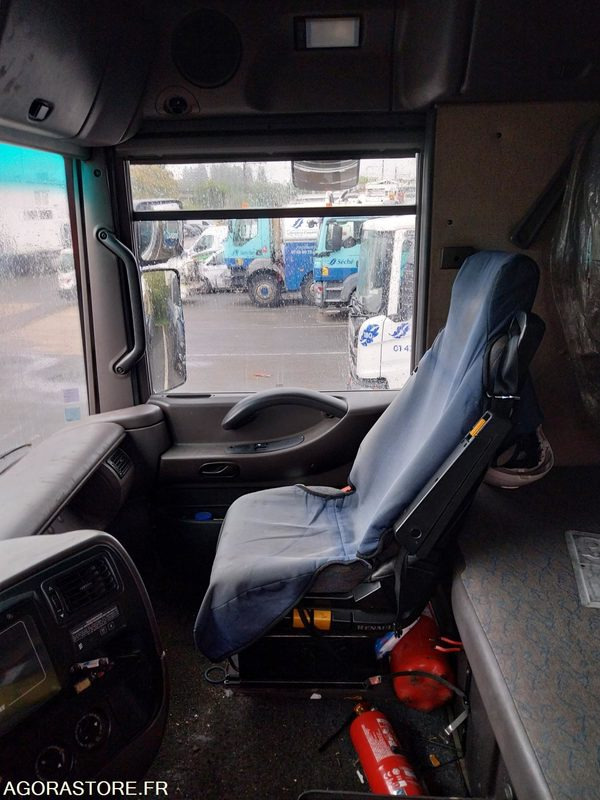 TRACTEUR RENAULT AE390 ADR POMPE 1998 821393KM ROULANT в лизинг TRACTEUR RENAULT AE390 ADR POMPE 1998 821393KM ROULANT: фото 9 TRACTEUR RENAULT AE390 ADR POMPE 1998 821393KM ROULANT в лизинг TRACTEUR RENAULT AE390 ADR POMPE 1998 821393KM ROULANT: фото 9