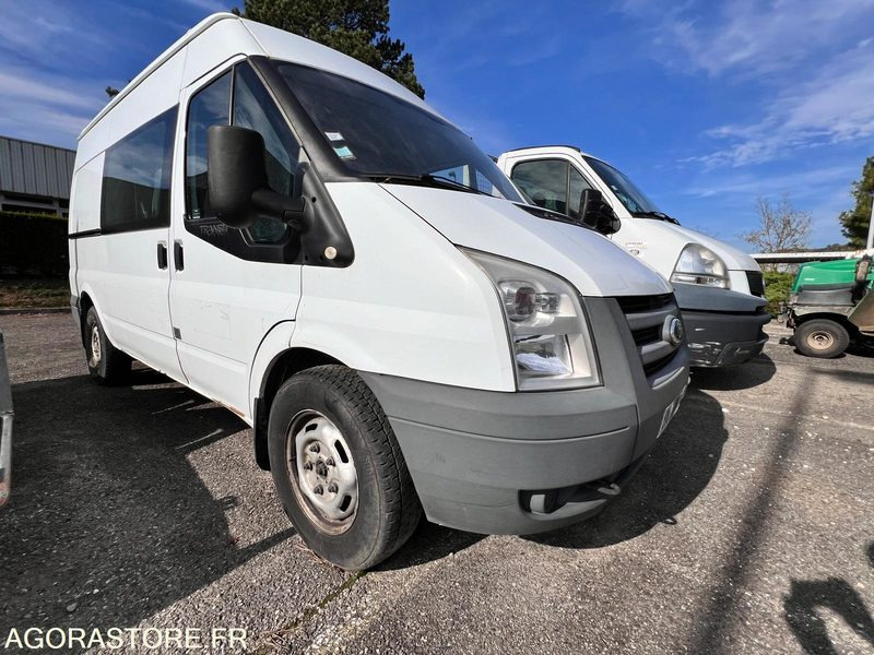 UTILITAIRE FORD TRANSIT - 2011 / 160 000 KM - MOTEUR CASSÉ - Цельнометаллический фургон: фото 2 UTILITAIRE FORD TRANSIT - 2011 / 160 000 KM - MOTEUR CASSÉ - Цельнометаллический фургон: фото 2