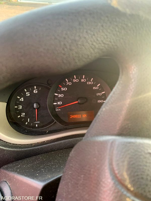 VSAV RENAULT MASTER3 CH347CR - Цельнометаллический фургон: фото 5 VSAV RENAULT MASTER3 CH347CR - Цельнометаллический фургон: фото 5