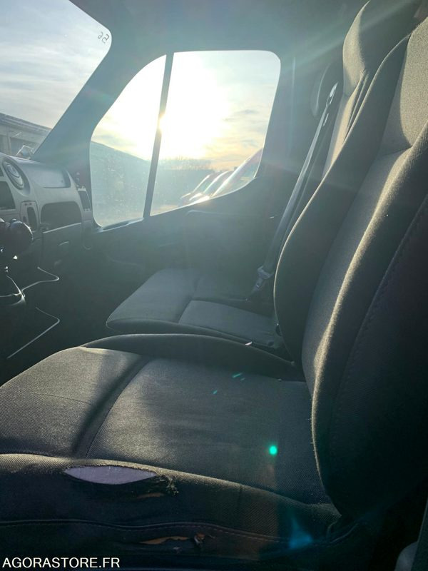 VSAV RENAULT MASTER3 CH347CR - Цельнометаллический фургон: фото 4 VSAV RENAULT MASTER3 CH347CR - Цельнометаллический фургон: фото 4