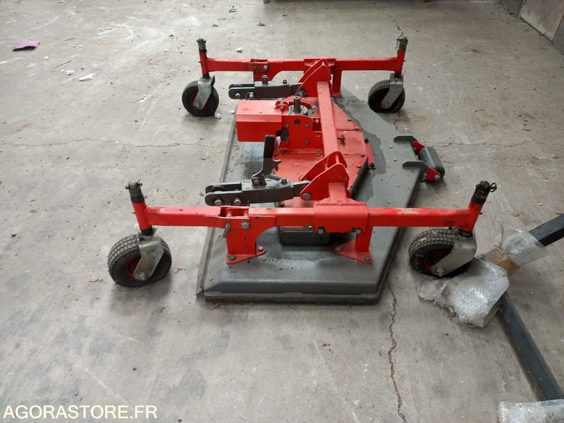 Coupe de tondeuse mulchng Morgneux TMC 150 fixation Kubota - Газонокосилка: фото 2 Coupe de tondeuse mulchng Morgneux TMC 150 fixation Kubota - Газонокосилка: фото 2