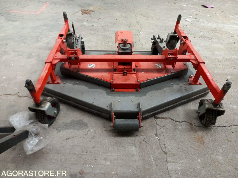 Coupe de tondeuse mulchng Morgneux TMC 150 fixation Kubota - Газонокосилка: фото 3 Coupe de tondeuse mulchng Morgneux TMC 150 fixation Kubota - Газонокосилка: фото 3
