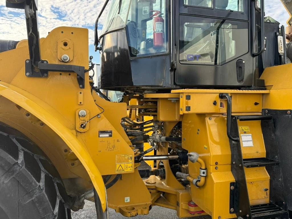 CAT 966M - Колёсный погрузчик: фото 4 CAT 966M - Колёсный погрузчик: фото 4