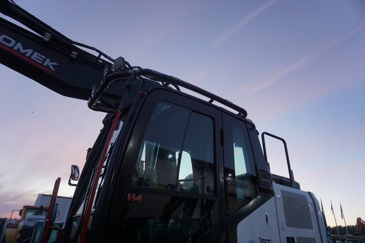 Колёсный экскаватор Hidromek HMK 150WR-5 *Uthyres*: фото 10 Колёсный экскаватор Hidromek HMK 150WR-5 *Uthyres*: фото 10