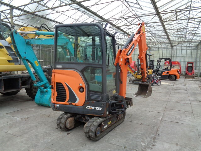 Doosan DX19 - Мини-экскаватор: фото 4 Doosan DX19 - Мини-экскаватор: фото 4