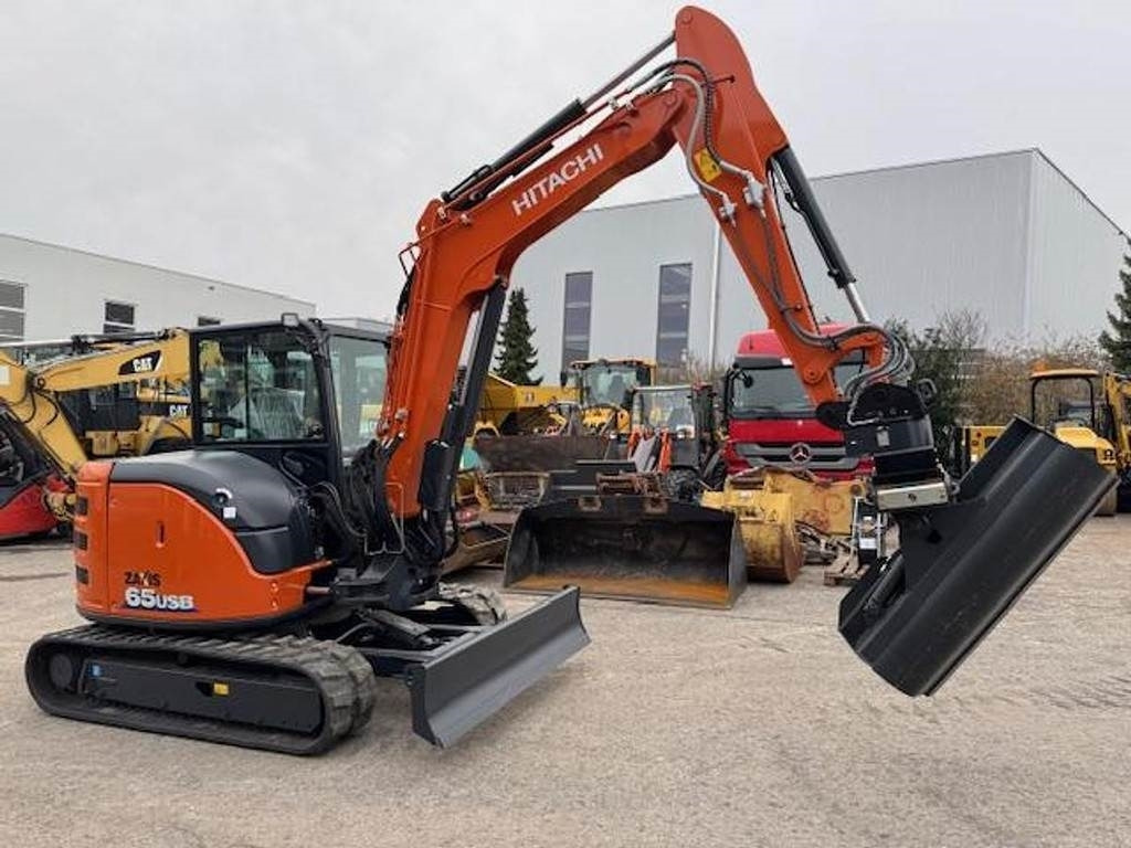 Hitachi ZX65 USB-6  - Мини-экскаватор: фото 3 Hitachi ZX65 USB-6  - Мини-экскаватор: фото 3