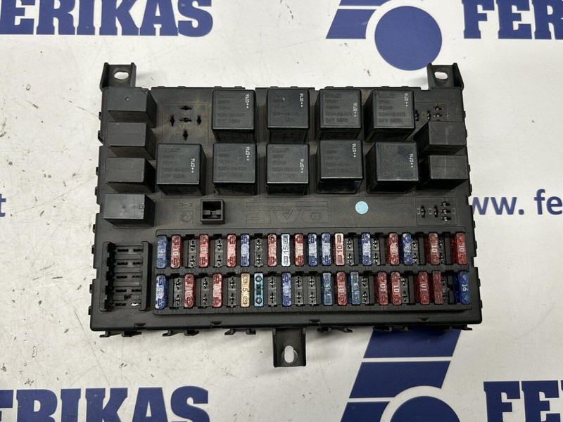 DAF fuse relay protection box - Электрическая система: фото 1 DAF fuse relay protection box - Электрическая система: фото 1