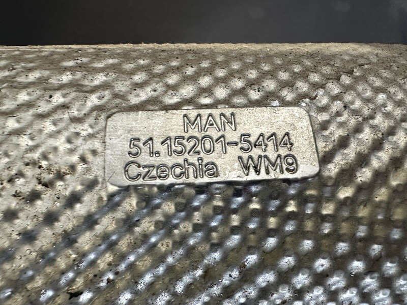 MAN exhaust pipe with NOX sensor - Выхлопная труба для Грузовиков: фото 3 MAN exhaust pipe with NOX sensor - Выхлопная труба для Грузовиков: фото 3