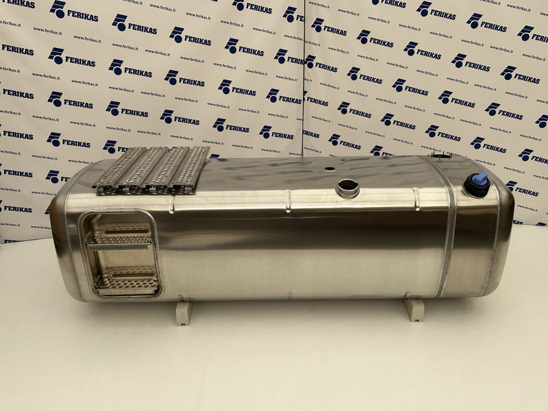 Mercedes-Benz Fuel tank 880L + 130L AdBlue - Топливный бак для Грузовиков: фото 1 Mercedes-Benz Fuel tank 880L + 130L AdBlue - Топливный бак для Грузовиков: фото 1