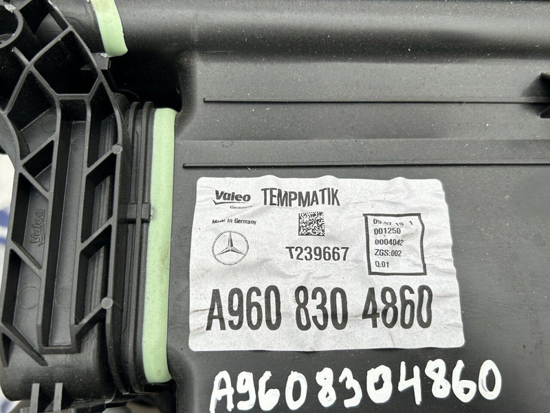 Mercedes-Benz air conditionioning heater system - Отопление/ Вентиляция для Грузовиков: фото 5 Mercedes-Benz air conditionioning heater system - Отопление/ Вентиляция для Грузовиков: фото 5