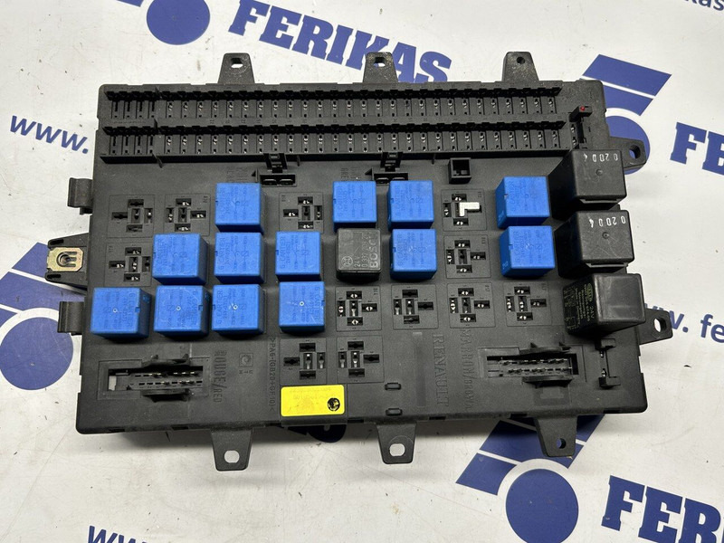 Renault fuse relay box - Электрическая система для Грузовиков: фото 1 Renault fuse relay box - Электрическая система для Грузовиков: фото 1