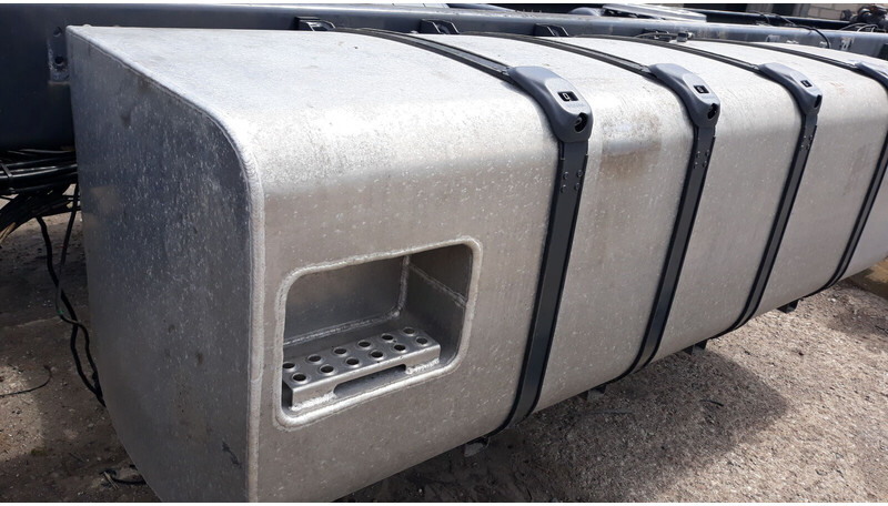 Scania R - Топливный бак для Грузовиков: фото 4 Scania R - Топливный бак для Грузовиков: фото 4