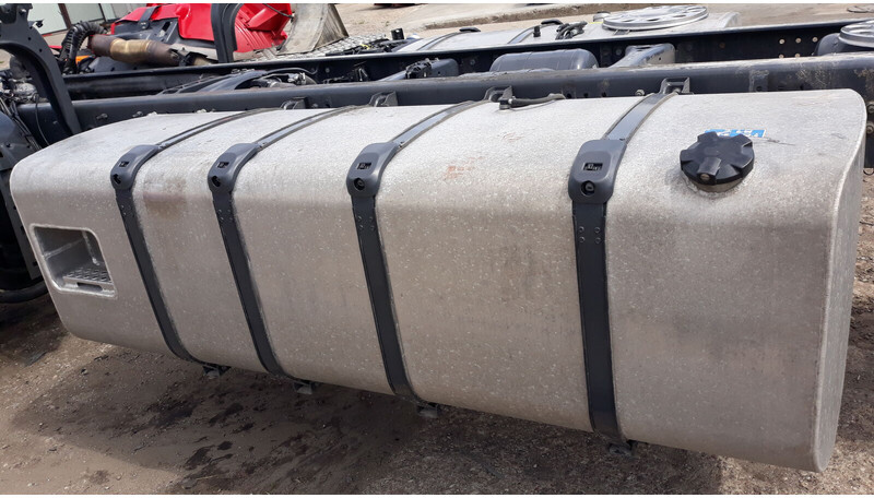 Scania R - Топливный бак для Грузовиков: фото 1 Scania R - Топливный бак для Грузовиков: фото 1