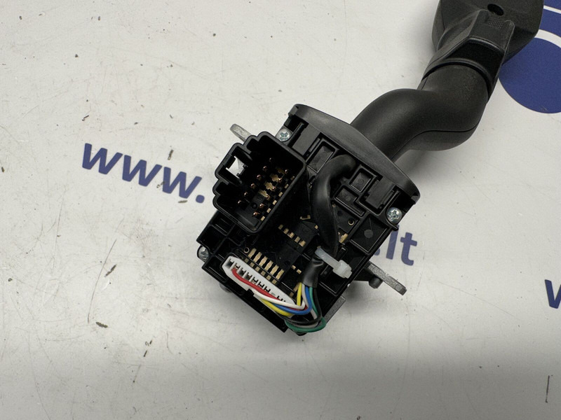 Scania gear selector switch - Реле для Грузовиков: фото 3 Scania gear selector switch - Реле для Грузовиков: фото 3