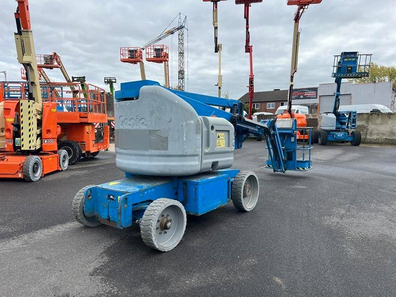 Genie Z40/23 NRJ elektro 14m (1825) - Коленчатый подъемник: фото 3 Genie Z40/23 NRJ elektro 14m (1825) - Коленчатый подъемник: фото 3