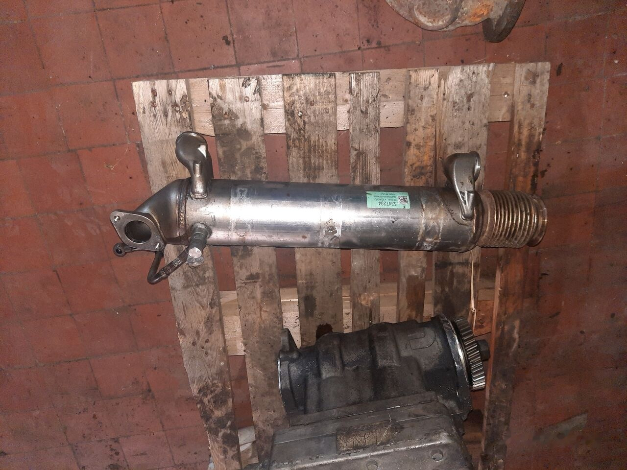 Cummins ISL egr Cooler - Двигатель и запчасти для Автобусов: фото 4 Cummins ISL egr Cooler - Двигатель и запчасти для Автобусов: фото 4
