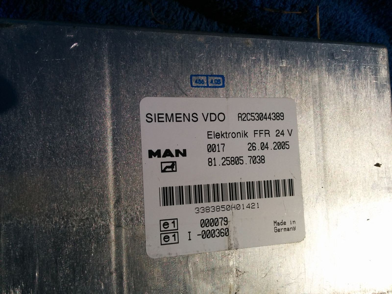 MAN VDO A2C53044389 . 81.25805.7038 .412.413.1.2. - Блок управления: фото 1 MAN VDO A2C53044389 . 81.25805.7038 .412.413.1.2. - Блок управления: фото 1