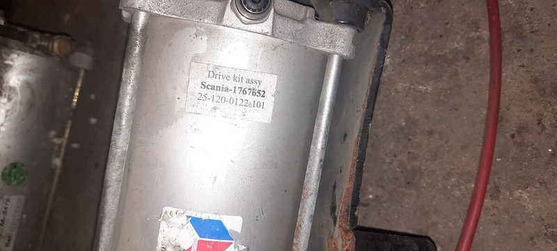 Scania механизм закрытия дверей - Дверь и запчасти: фото 5 Scania механизм закрытия дверей - Дверь и запчасти: фото 5