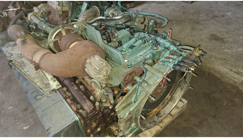 Volvo D12E340EC06 - Двигатель: фото 1 Volvo D12E340EC06 - Двигатель: фото 1