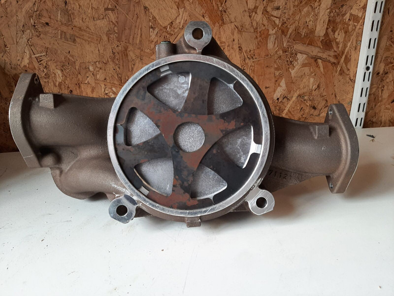 Volvo - Помпа: фото 2 Volvo - Помпа: фото 2