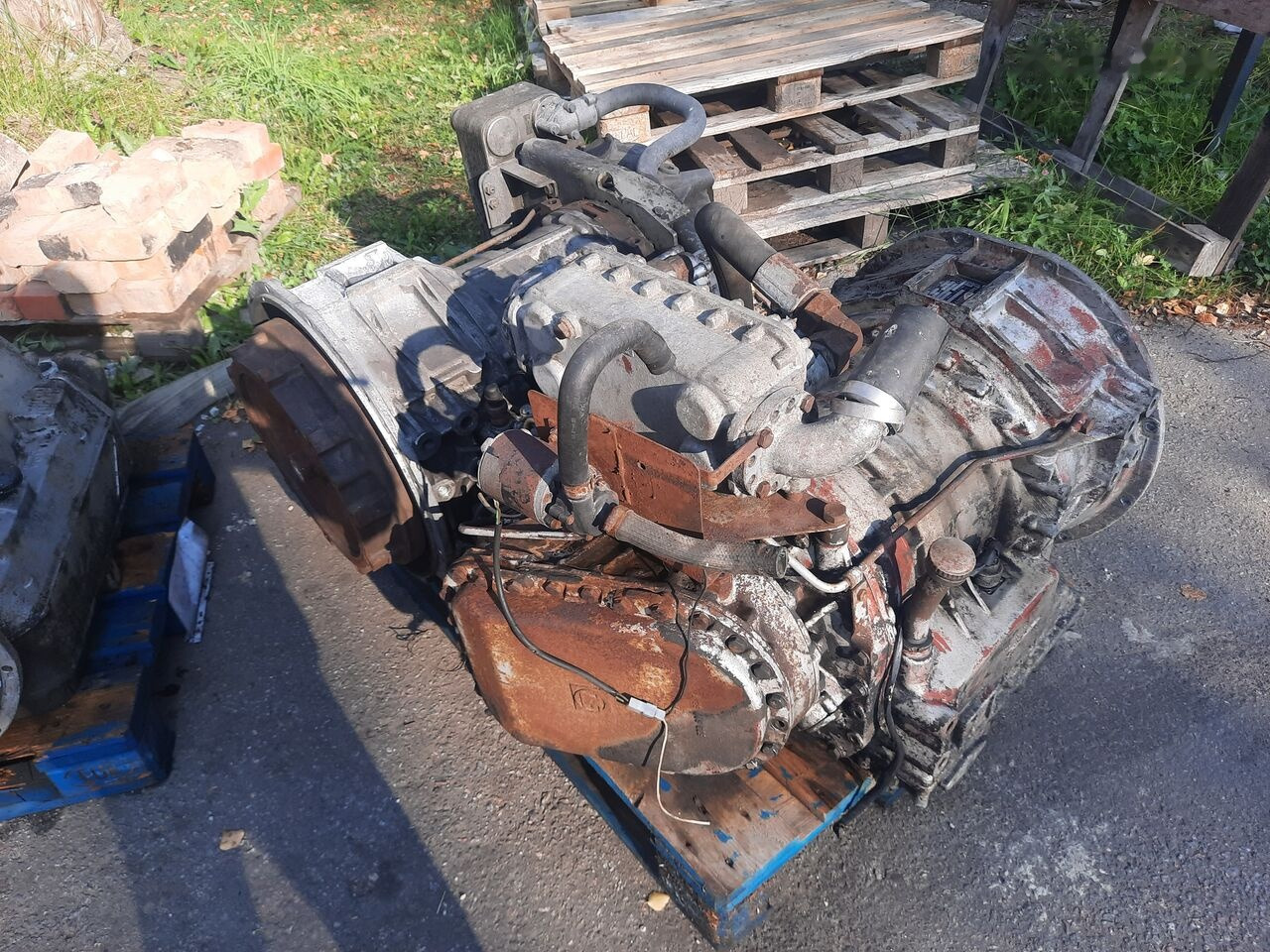 ZF 5HP 590 .5HP602c. 5HP502C . 5HP500 .4HP500 / dlya Mersede Scania Volvo B 6 - Коробка передач для Автобусов: фото 1 ZF 5HP 590 .5HP602c. 5HP502C . 5HP500 .4HP500 / dlya Mersede Scania Volvo B 6 - Коробка передач для Автобусов: фото 1