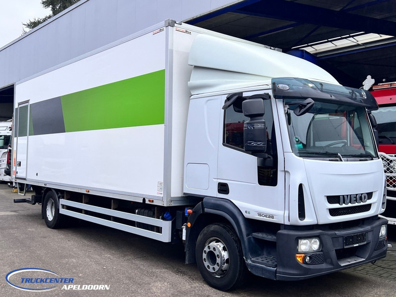 Iveco Eurocargo 150E28 175.650 km, AC, 2000 kg lift - Грузовик с закрытым кузовом: фото 1 Iveco Eurocargo 150E28 175.650 km, AC, 2000 kg lift - Грузовик с закрытым кузовом: фото 1