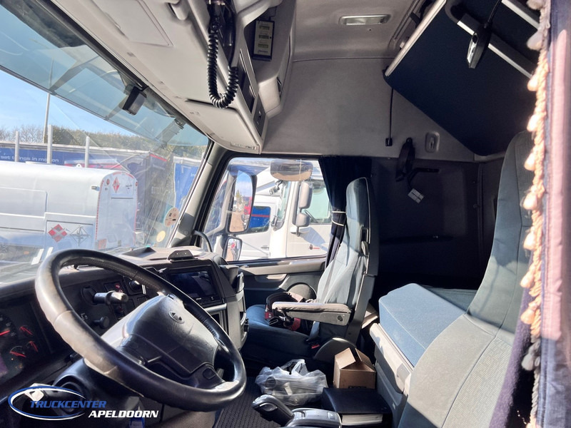 Volvo FH 440 HIAB 800 E4, 8x2 - Грузовик бортовой/ Платформа, Автоманипулятор: фото 5 Volvo FH 440 HIAB 800 E4, 8x2 - Грузовик бортовой/ Платформа, Автоманипулятор: фото 5