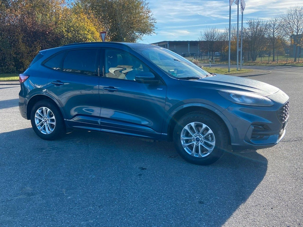 Ford Kuga Plug-In Hybrid ST-Line X - Внедорожник: фото 3 Ford Kuga Plug-In Hybrid ST-Line X - Внедорожник: фото 3