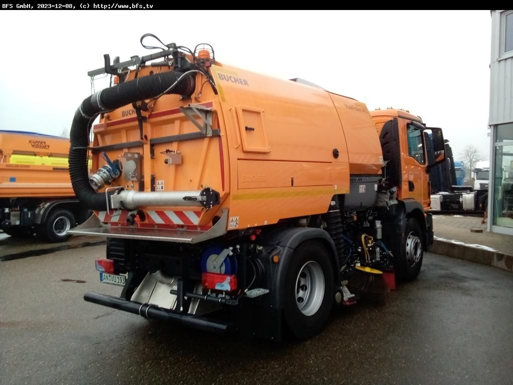 MAN TGM 18.250 4x2 BL Bucher V65_Twin - Подметально-уборочная машина: фото 2 MAN TGM 18.250 4x2 BL Bucher V65_Twin - Подметально-уборочная машина: фото 2