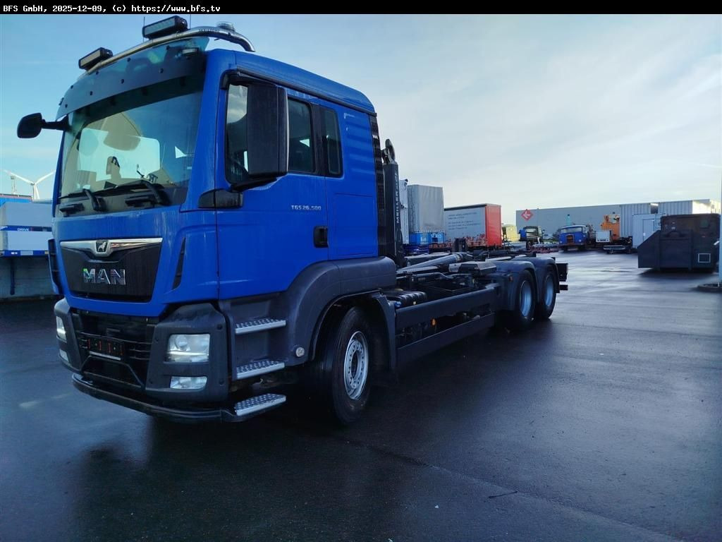 MAN TGS 26.500 6x4 BL Unfall-Fahrzeug! Instandgesetz - Крюковой мультилифт: фото 3 MAN TGS 26.500 6x4 BL Unfall-Fahrzeug! Instandgesetz - Крюковой мультилифт: фото 3