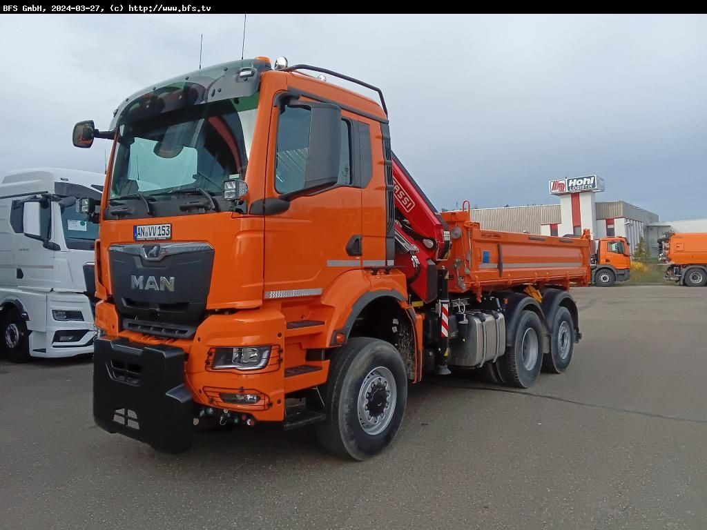 MAN TGS (TG3) 28.510 6x4-4 BL CH WiDi Fassi 15mt - Самосвал: фото 1 MAN TGS (TG3) 28.510 6x4-4 BL CH WiDi Fassi 15mt - Самосвал: фото 1